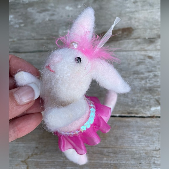 Pier 1 Felted bunny rabbit spring Easter tree ornament ballerina - Picture 3 of 6